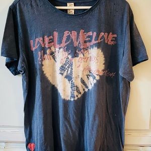 BNWT Magnolia Pearl Exclusive LoveLoveLove Tee